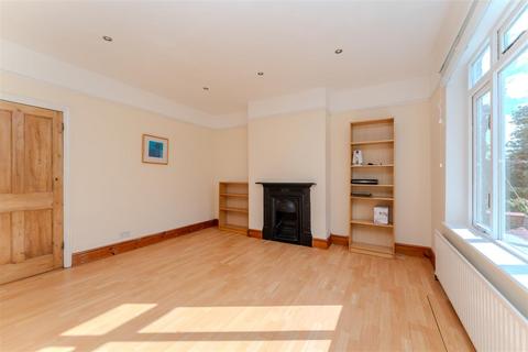 2 bedroom apartment for sale, Cowper Road, Hanwell