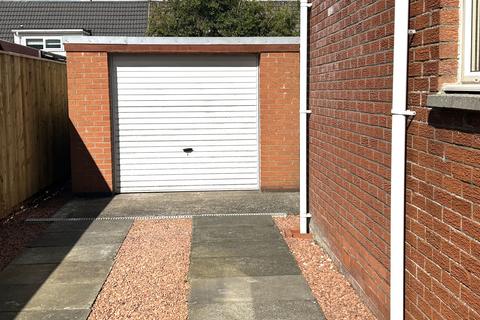22 Golf Gardens, Larkhall, ML9 2TQ