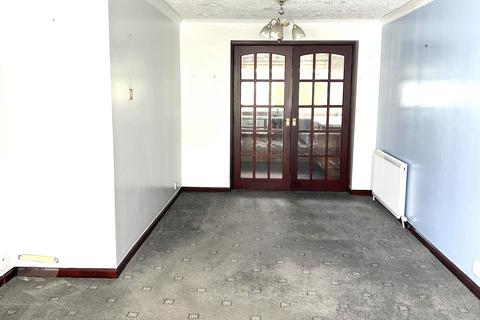 22 Golf Gardens, Larkhall, ML9 2TQ