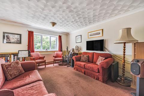 84a Connaught Road, Brookwood, Woking, GU24 0HF