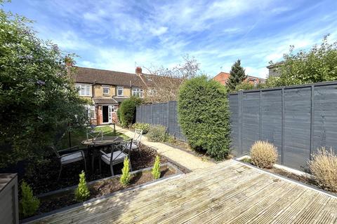 3 bedroom house for sale, Landor Road, Warwick