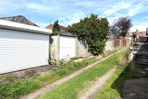 3 bedroom house for sale, Landor Road, Warwick