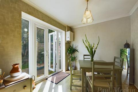 24 Claremont Close, South Croydon, CR2 9EQ