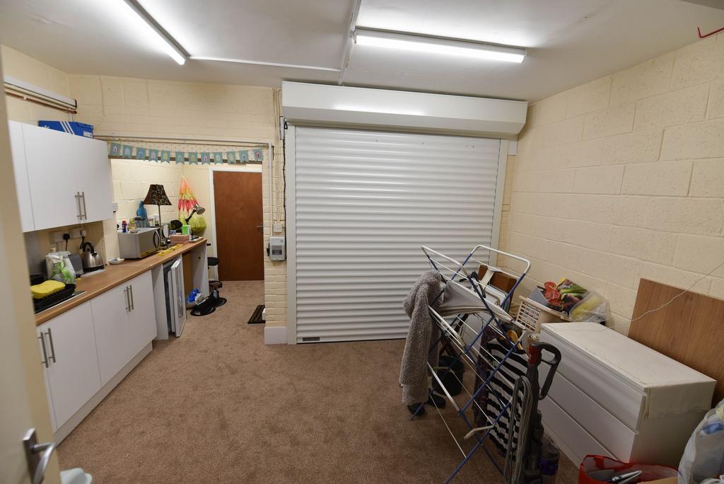 Garage / Potential Annex