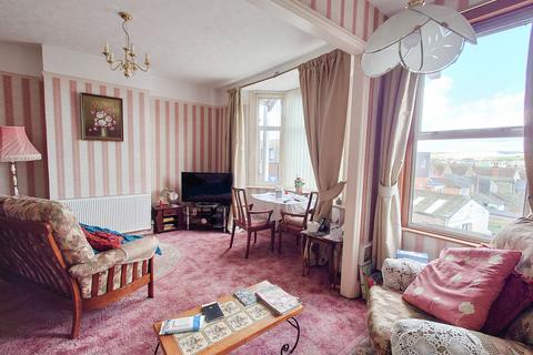 1 bedroom flat for sale, South Way, Newhaven