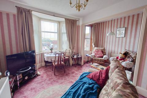 1 bedroom flat for sale, South Way, Newhaven