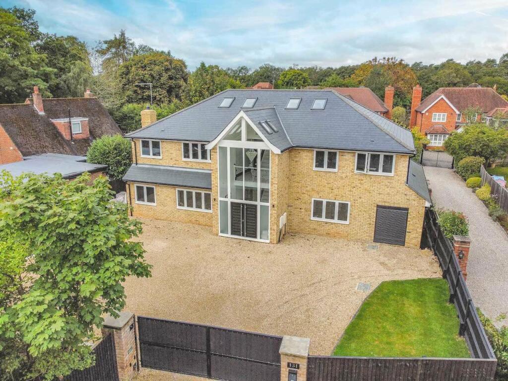 Blackpond Lane, Farnham Common... 6 bed detached house for sale £