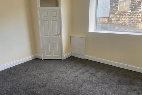 3 bedroom end of terrace house to rent, Walton Street, Colne BB8