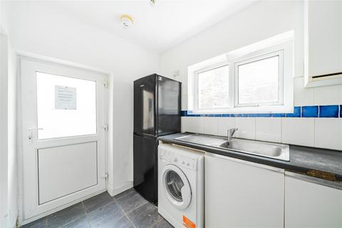 3 bedroom end of terrace house for sale, Brunswick Street, Swansea