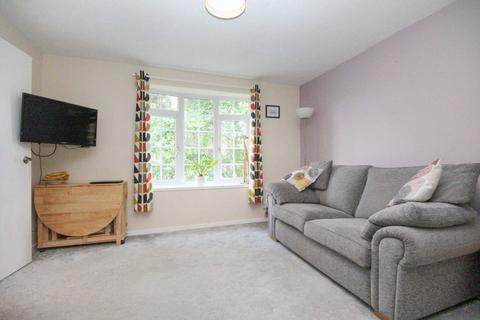 1 bedroom apartment to rent, Crofton Close, Bracknell RG12