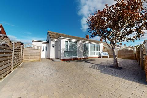 3 bedroom semi-detached house for sale, Lizard Lane, South Shields