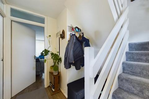 8 Reedham Close, London, N17 9PT