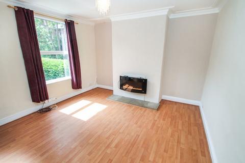 2 bedroom terraced house to rent, Gilpin Place, Leeds, West Yorkshire, LS12