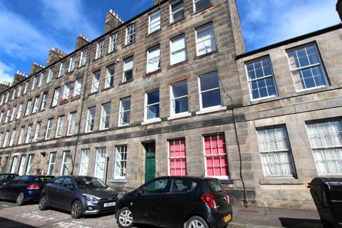 2 bedroom flat to rent, Kirk Street, Leith Walk, Edinburgh, EH6