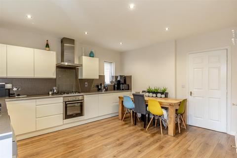 18 Fitzroy Circus, Portishead, Bristol, BS20 7GR