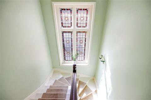 40 Broadwater Down, Tunbridge Wells, TN2 5NX