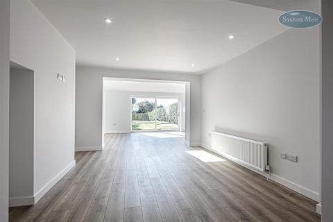 623 Stannington Road, Stannington, Sheffield, S6 6AF