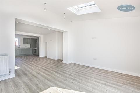 623 Stannington Road, Stannington, Sheffield, S6 6AF