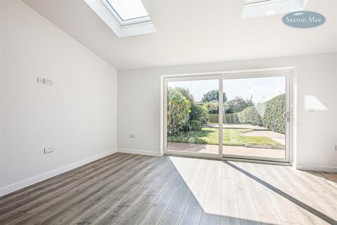 623 Stannington Road, Stannington, Sheffield, S6 6AF