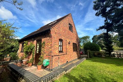 2 bedroom detached house to rent, The Green, Sambourne, Redditch, Warwickshire, B96