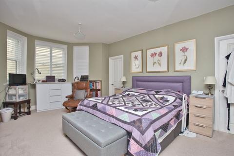 2 bedroom end of terrace house for sale, Cambridge Terrace, Dover, CT16