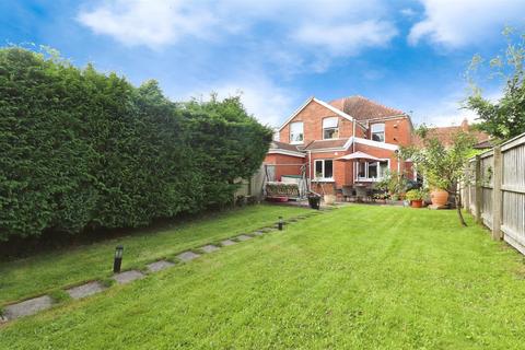 3 bedroom semi-detached house for sale, Clinton Road, Barnstaple