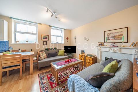 1 bedroom flat for sale, Westminster Bridge House, Lambeth Road, SE1