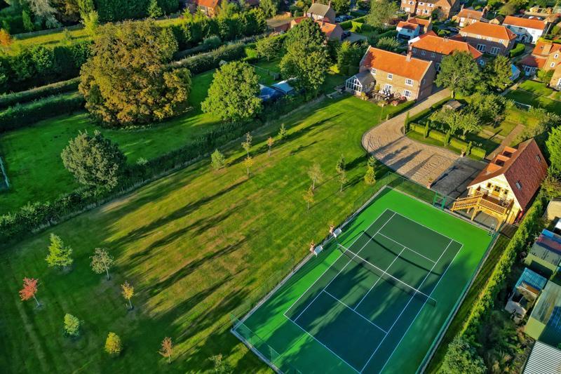 Tennis court