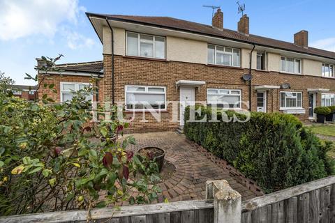 2 bedroom maisonette for sale, Morris Road, Romford