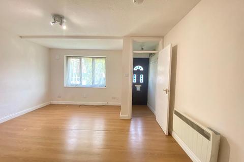 1 bedroom flat to rent, Southall UB2