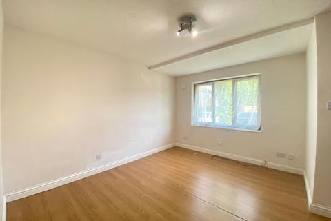 1 bedroom flat to rent, Southall UB2