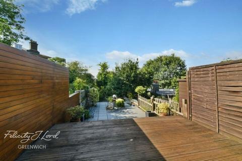 2 bedroom terraced house for sale, Rangers Square, London, SE10 8HR