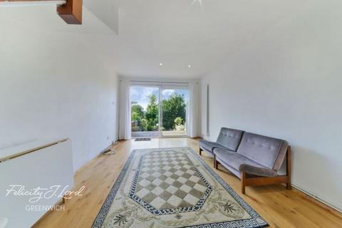 29 Rangers Square, London, SE10 8HR