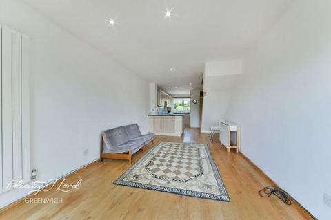 29 Rangers Square, London, SE10 8HR