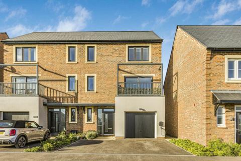 4 bedroom semi-detached house for sale, Hunter Street, Upper Heyford