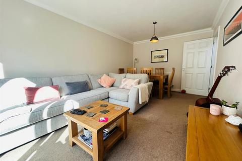 25 Devonshire Rise, Tiverton, EX16 4QR
