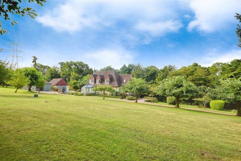 4 bedroom detached house for sale, Rye Road, Sandhurst