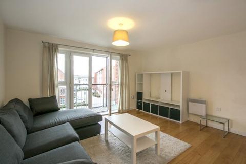 2 bedroom flat for sale, Avenel Way, Poole