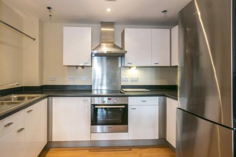 2 bedroom flat for sale, Avenel Way, Poole