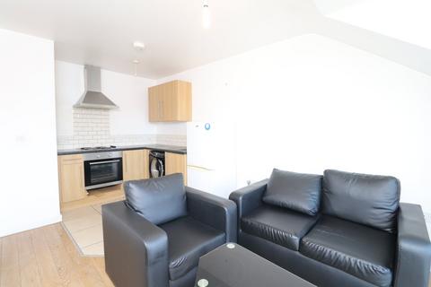 1 bedroom property to rent, Redcourt, Athlone Grove, Leeds, LS12