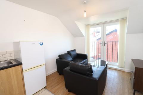 1 bedroom property to rent, Redcourt, Athlone Grove, Leeds, LS12