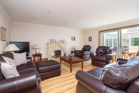 4 bedroom detached bungalow for sale, Glenwood Drive, Armadale EH48