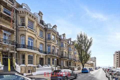 First Avenue, Hove