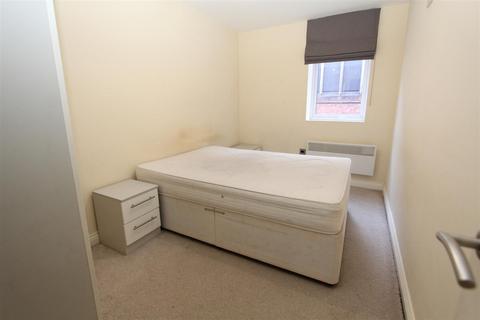 2 bedroom flat to rent, Brunswick Court, Leeds