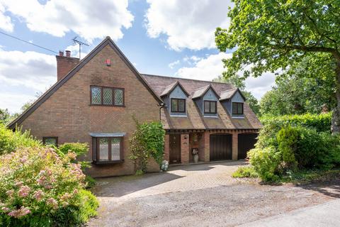 4 bedroom detached house for sale, The Avenue, Blackwell, B60 1BW