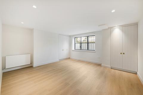 5 bedroom end of terrace house to rent, Hereford Square, South Kensington, London