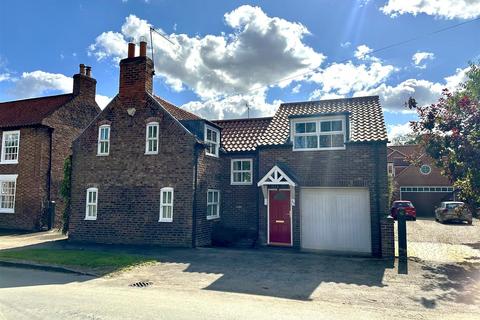 4 bedroom detached house for sale, Main Street, Etton, Beverley