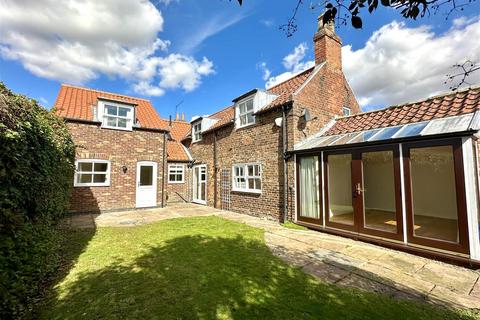 4 bedroom detached house for sale, Main Street, Etton, Beverley