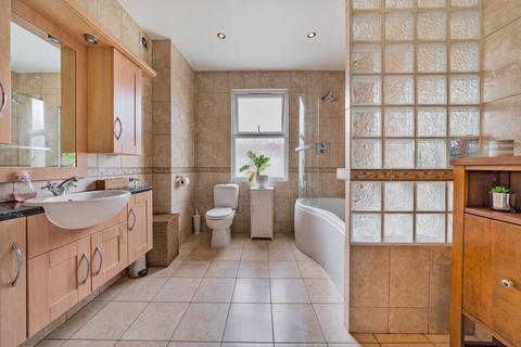 17 Datchet Road, London, SE6 4BX