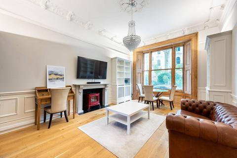 1 bedroom flat for sale, Kensington Gardens Square, Westbourne Grove, London, W2